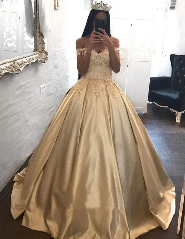 Ball Gown Champagne Gold Satin Quinceanera Dresses Appliques Lace Prom Dresses