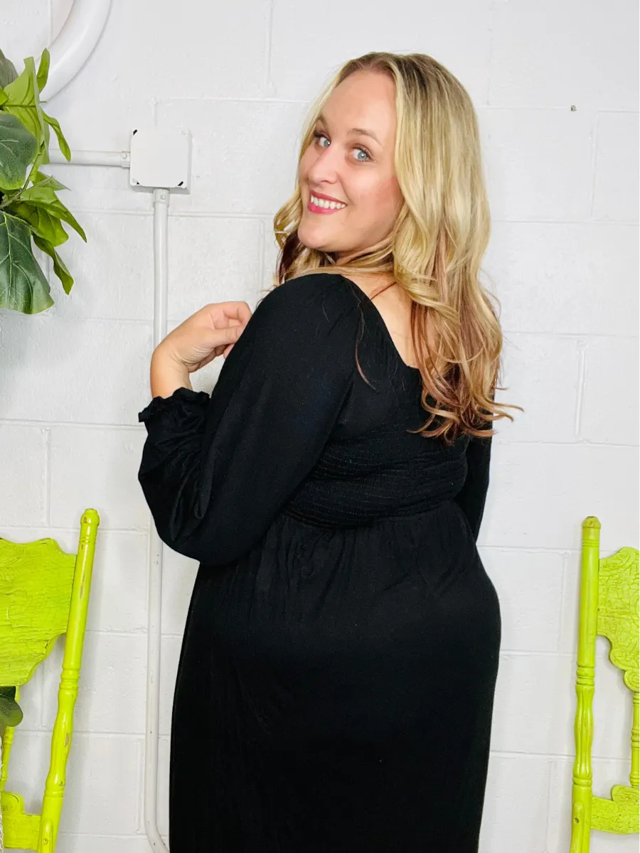 Beautiful Basic Dress in Black