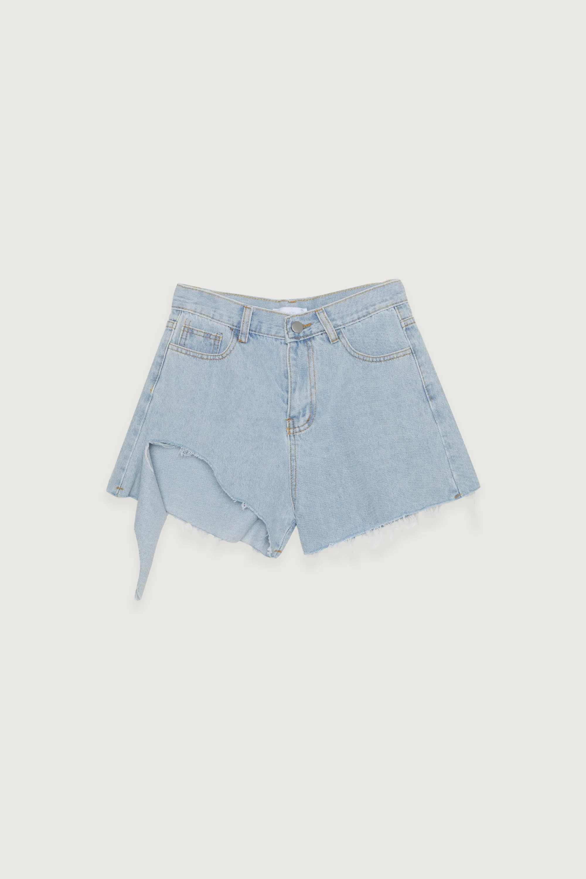 DISTRESSED JEAN SHORT