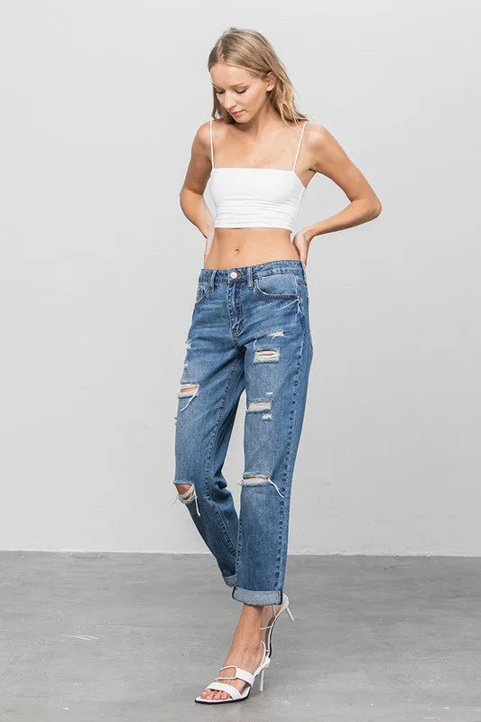 DISTRESSED PREMIUM BOYFRIEND JEANS