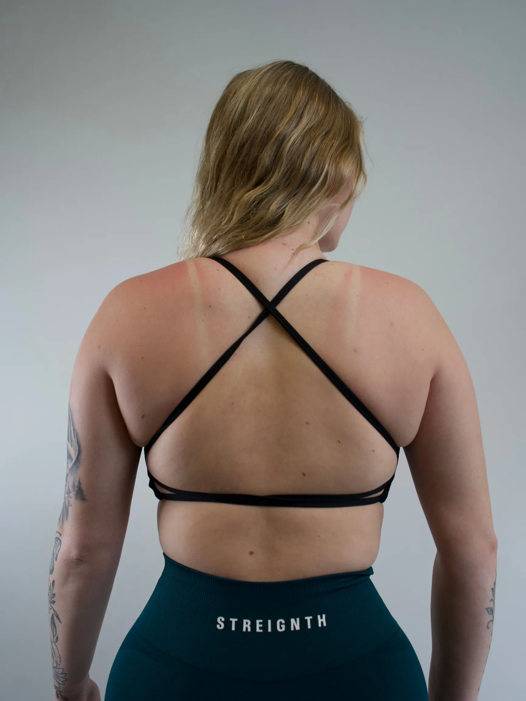 NEW- STREIGNTH" BACKLESS SPORTS BRA