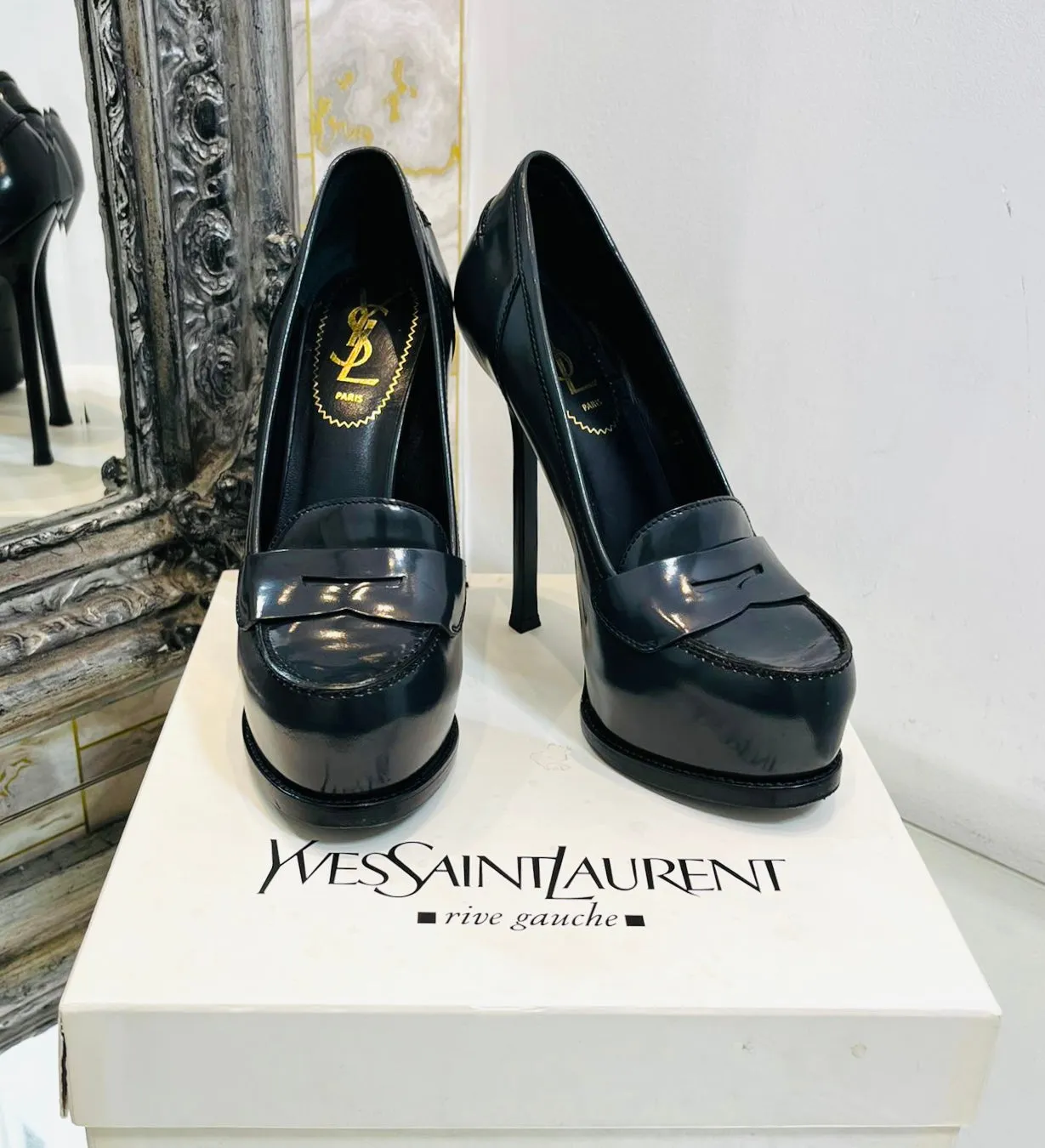 Saint Laurent Tribtoo Loafer Platform Leather Pumps. Size 37