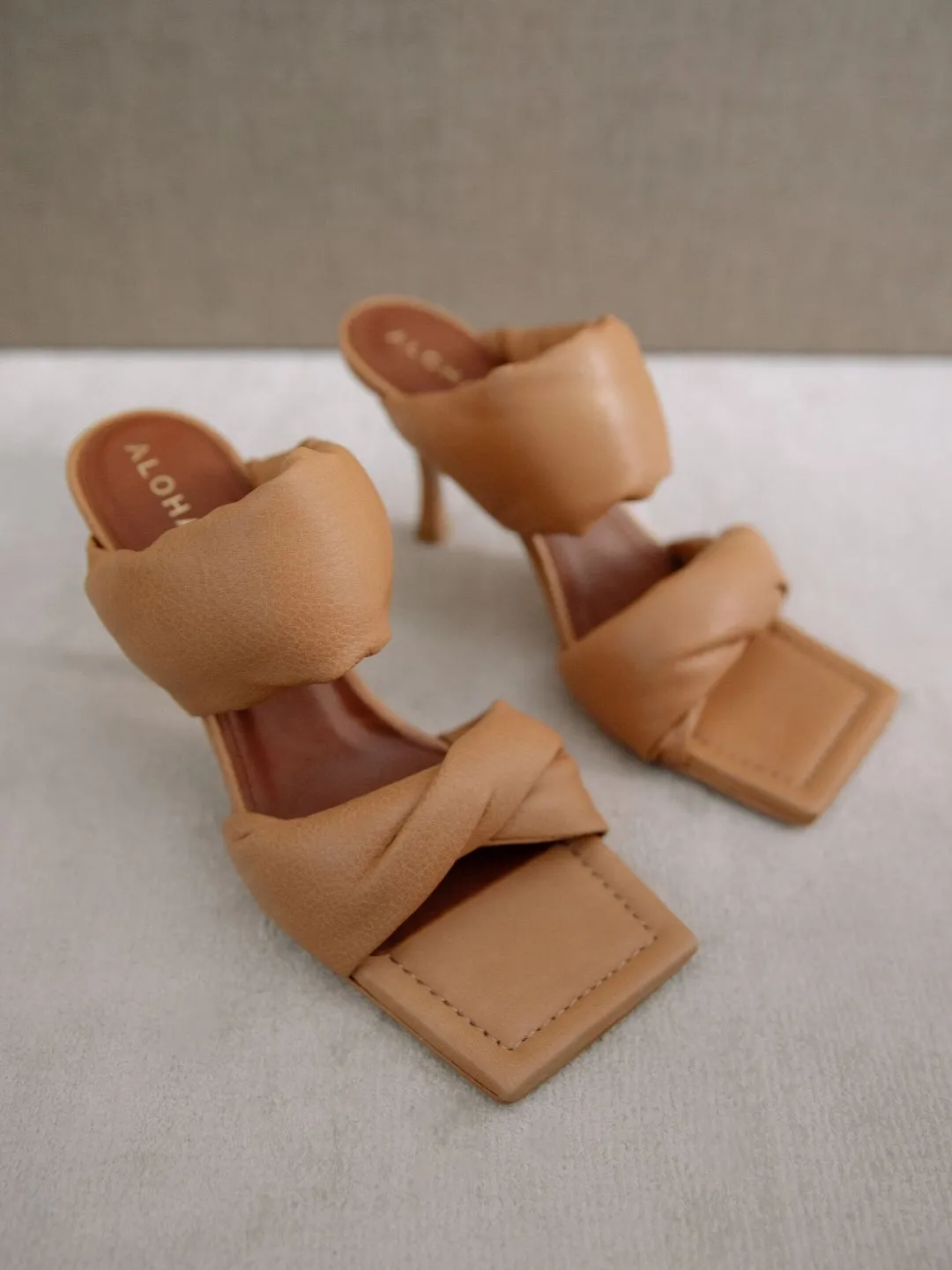 Twist Strap Camel